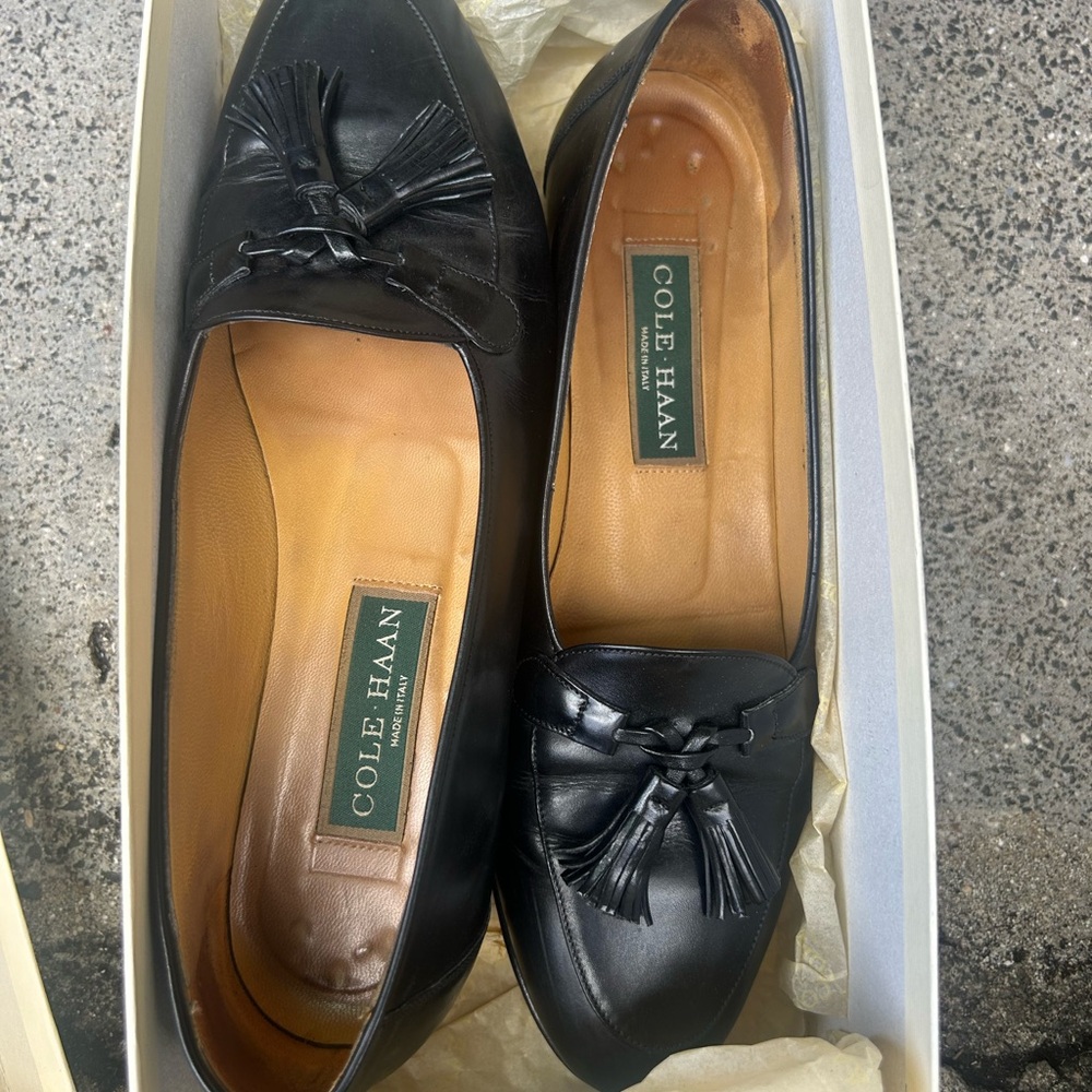 Vintage Cole Haan Women's Black Loafers